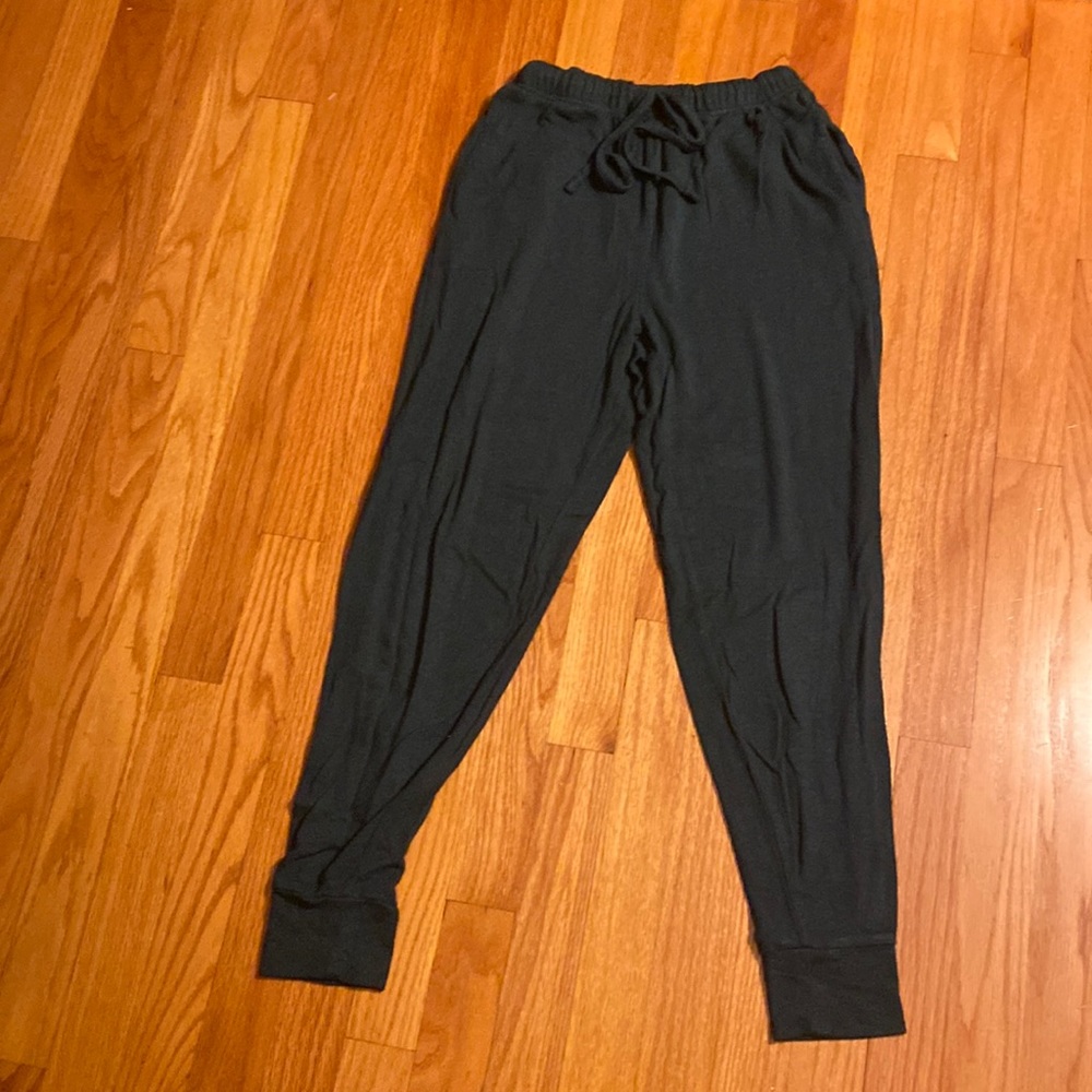 aerie size small green